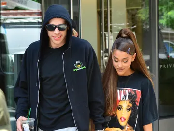 Pete Davidson y Ariana Grande. Pete Davidson y Ariana Grande.