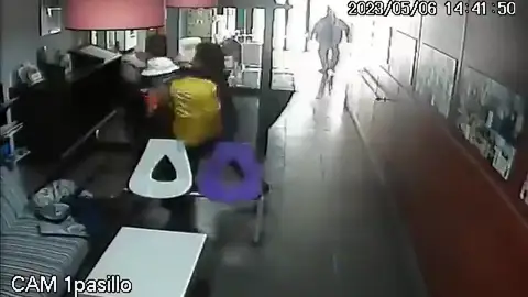 El vídeo de la agresión al gerente de un albergue