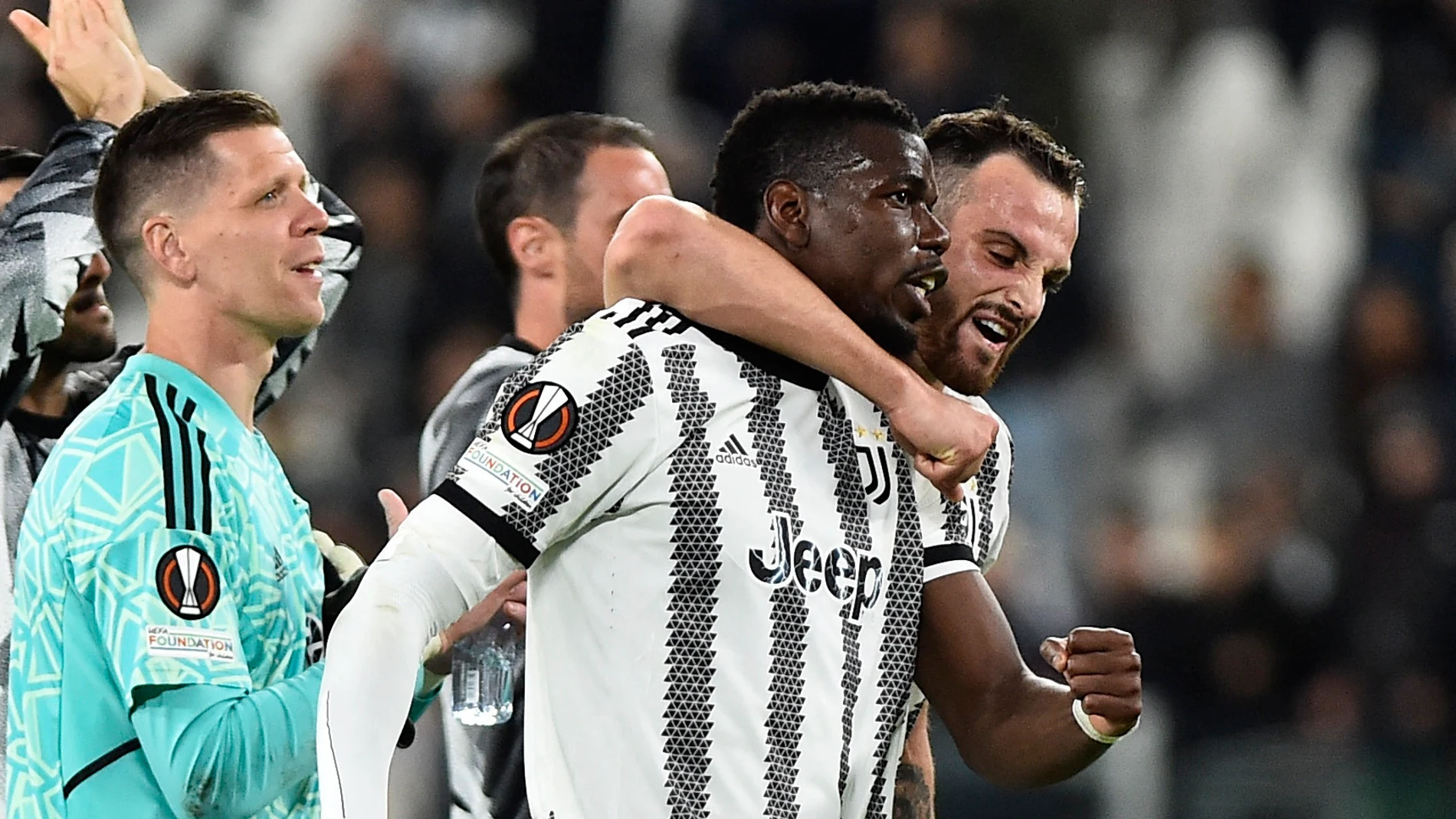 Paul Pogba y Frederico Gatti celebra el gol de la Juventus