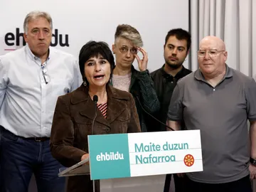 La candidata de EH Bildu a la Presidencia del Gobierno de Navarra, Laura Aznal (2i) La candidata de EH Bildu a la Presidencia del Gobierno de Navarra, Laura Aznal (2i)
