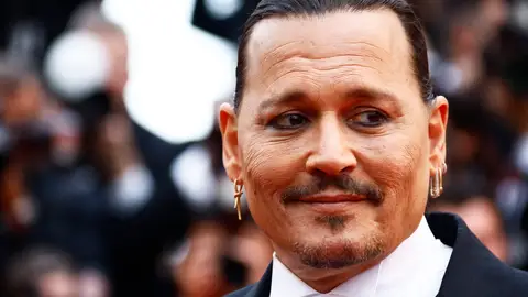 Johnny Depp se emociona en su llegada al Festival de Cannes 2023