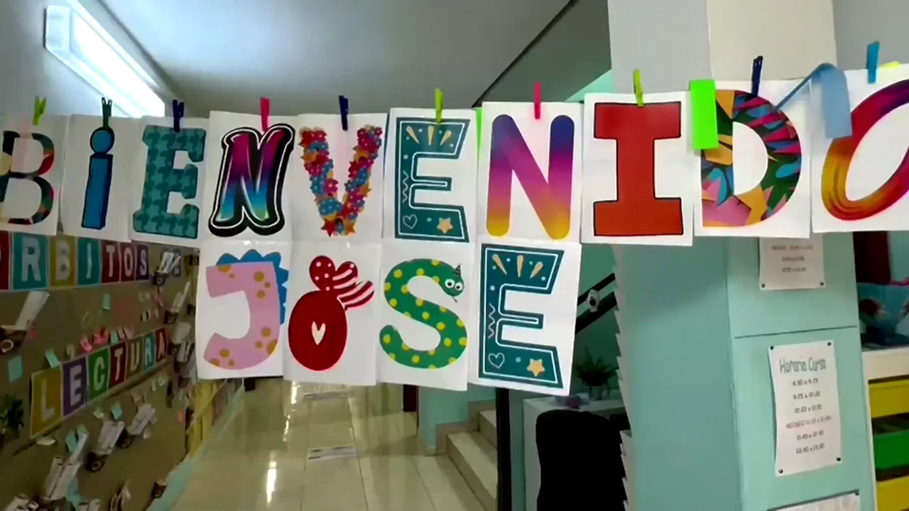 Primer d&iacute;a de colegio para un ni&ntilde;o tras superar un c&aacute;ncer 