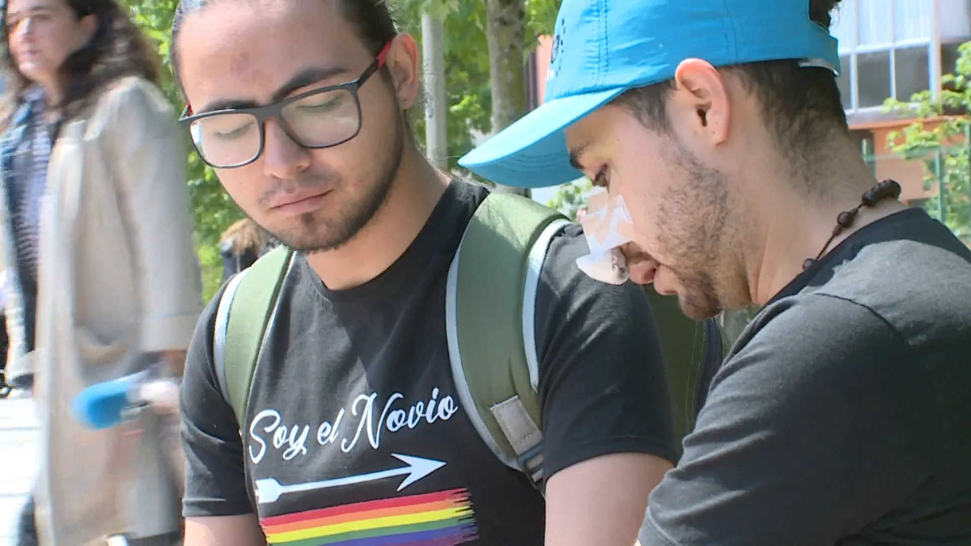 Jóvenes agredidos en Billabona (Guipúzcoa) por ser homosexuales Antena 3 Noticias