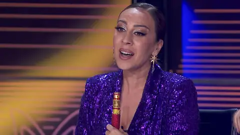 Mónica Naranjo hace alarde de su increíble talento cantando ‘Sobreviviré’ a capela en ‘Mask Singer’