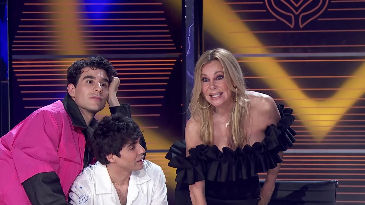 La confesi&oacute;n inesperada de Ana Obreg&oacute;n: &ldquo;Mi primer beso con lengua se lo di a Miguel Bos&eacute;&rdquo;