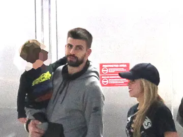 Shakira, Piqué y su hijo Shakira, Piqué y su hijo