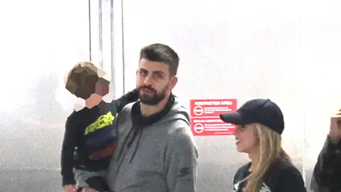 Shakira, Piqué y su hijo Shakira, Piqué y su hijo