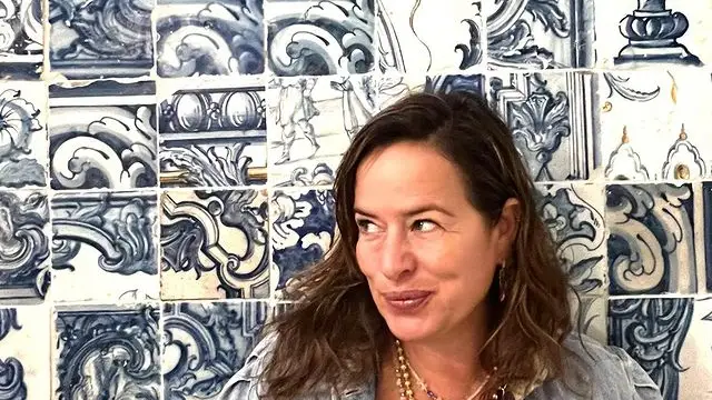 Detenida la hija de Mick Jagger por insultar y agredir a polic&iacute;as en Ibiza
