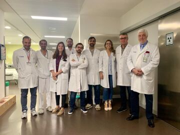 Miembros de los servicios de Cardiología, Cirugía Cardíaca y Anestesiología del Hospital Álvaro Cunqueiro de Vigo