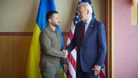 Joe Biden y Volodímir Zelenski durante una reunión 