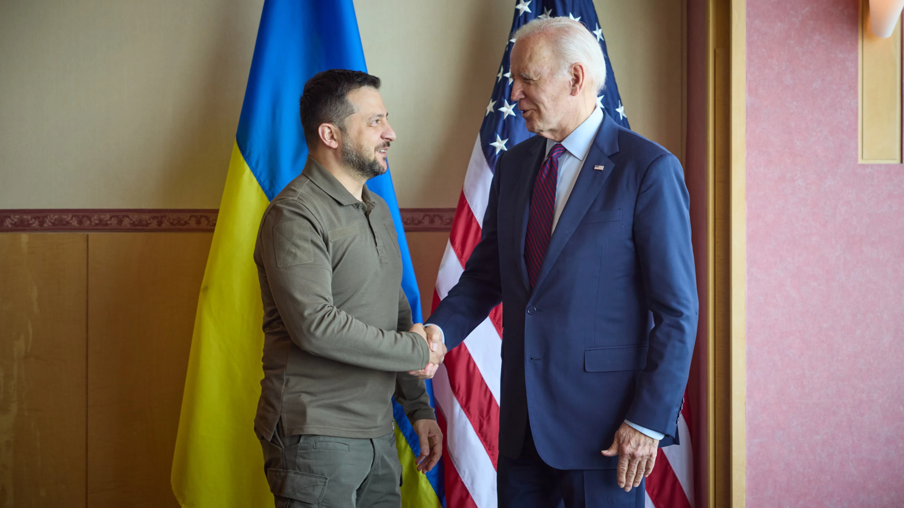 Joe Biden y Volodímir Zelenski durante una reunión Joe Biden y Volodímir Zelenski durante una reunión