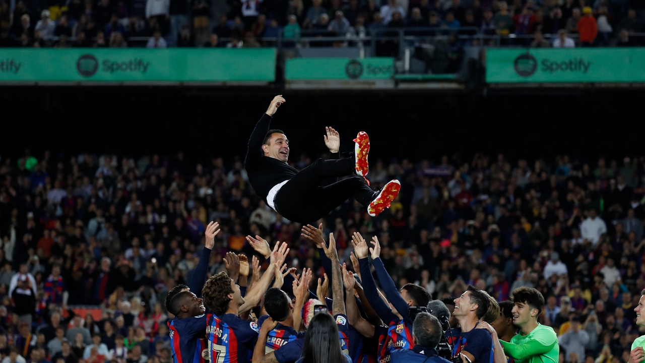 Tak Barcelona świętowała swoje 27. La Liga na Camp Nou: uwolniony Busquets;  Xavi, zamknięty