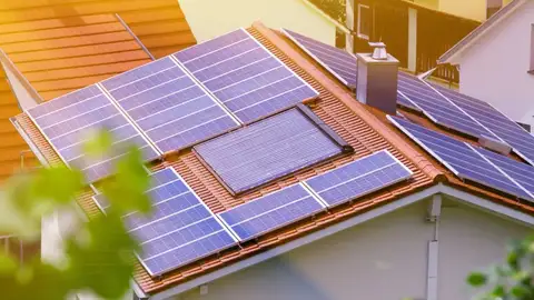 Placas solares, una solución de autoconsumo Placas solares, una solución de autoconsumo