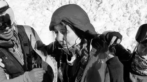 Núria Castán, tras ser rescatado en Verbier Núria Castán, tras ser rescatado en Verbier