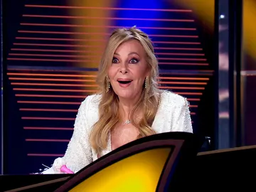 “Detrás de Gallo hay una mujer maravillosa... ¡Chelo García-Cortés!”: Los investigadores lanzan sus teorías sobre la nueva máscara “Detrás de Gallo hay una mujer maravillosa... ¡Chelo García-Cortés!”: Los investigadores lanzan sus teorías sobre la nueva máscara