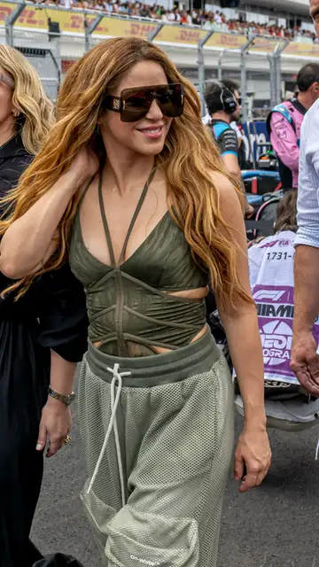 Shakira Shakira