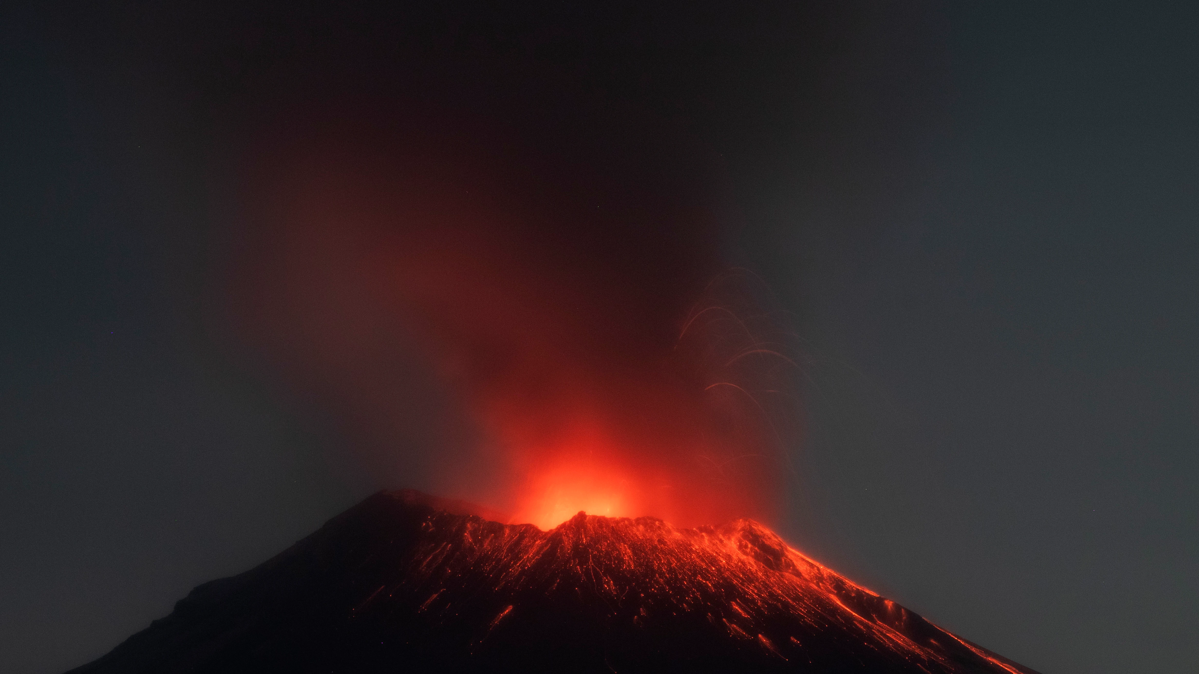 Fotograf&iacute;a del volc&aacute;n Popocat&eacute;petl en actividad