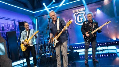 ¡Son los mejores! Los Hombres G cantan en directo 'Devuélveme a mi chica'