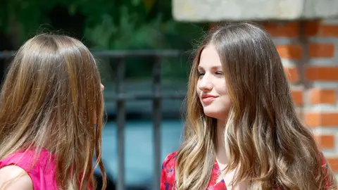 La princesa Leonor y su hermana la infanta Sofía La princesa Leonor y su hermana la infanta Sofía