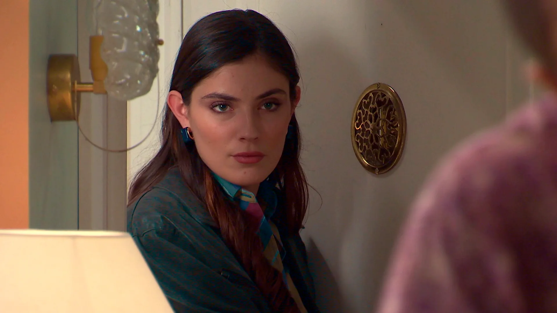 Andrea llega a casa en el peor momento: ¡Nieves y Joseba, pillados intimando! Andrea llega a casa en el peor momento: ¡Nieves y Joseba, pillados intimando!