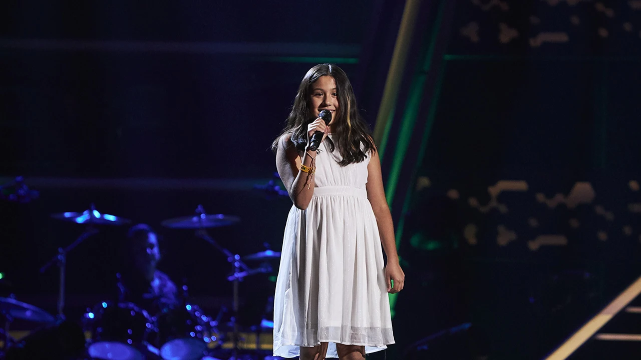 Nina Cruz enamora a Sebastián Yatra cantando ‘Aunque no sea contigo’ y cierra su equipo Nina Cruz enamora a Sebastián Yatra cantando ‘Aunque no sea contigo’ y cierra su equipo