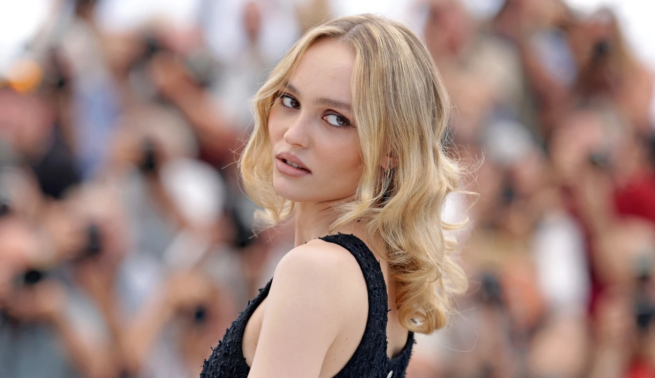 Lily-Rose Depp en el Festival de Cannes presentando 'The Idol'