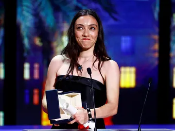 Merve Dizdar, de 'Inocentes', premiada como mejor actriz en el Festival de Cannes Merve Dizdar, de 'Inocentes', premiada como mejor actriz en el Festival de Cannes