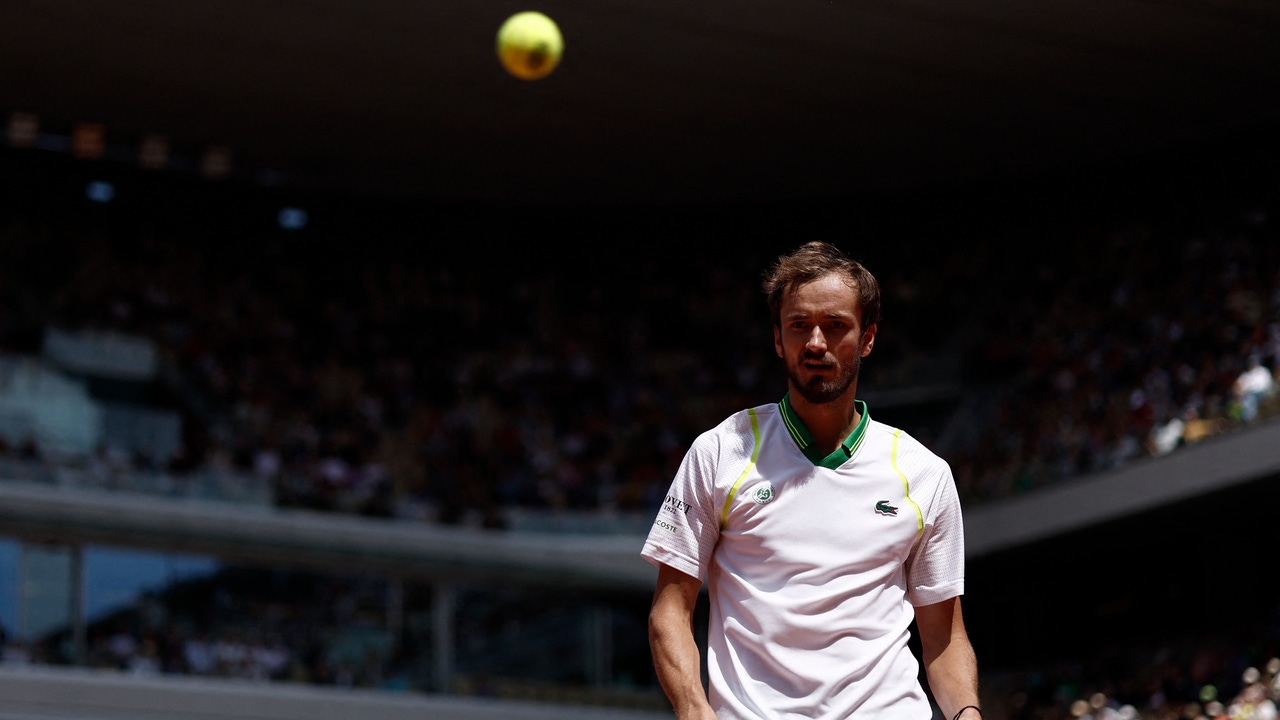 Daniil Medvedev cracked after his elimination from Roland Garros