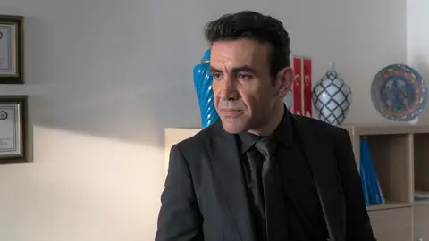 En el último capítulo de ‘Secretos de familia’: El amor y el trabajo sonríen a Pars mientras sale a la luz un escalofriante caso En el último capítulo de ‘Secretos de familia’: El amor y el trabajo sonríen a Pars mientras sale a la luz un escalofriante caso