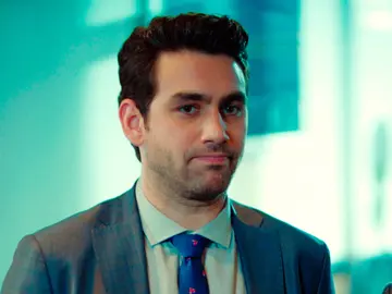 Ender se disculpa con Emir… ¡Por algo que no ha hecho! Ender se disculpa con Emir… ¡Por algo que no ha hecho!