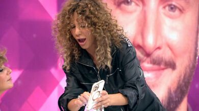 Tamara Gorro recibe un mensaje en directo de Ezequiel Garay: 