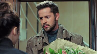 Hakan se presenta en casa de Irem y le pide una nueva oportunidad: “Creo que no puedo vivir sin ti”