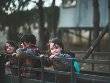 Niñas refugiadas Niñas refugiadas