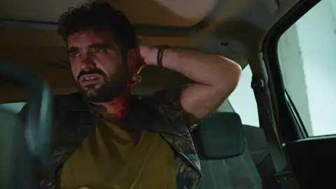 ¡Fabio está vivo! El periodista consigue escapar del coche de Rocío ¡Fabio está vivo! El periodista consigue escapar del coche de Rocío