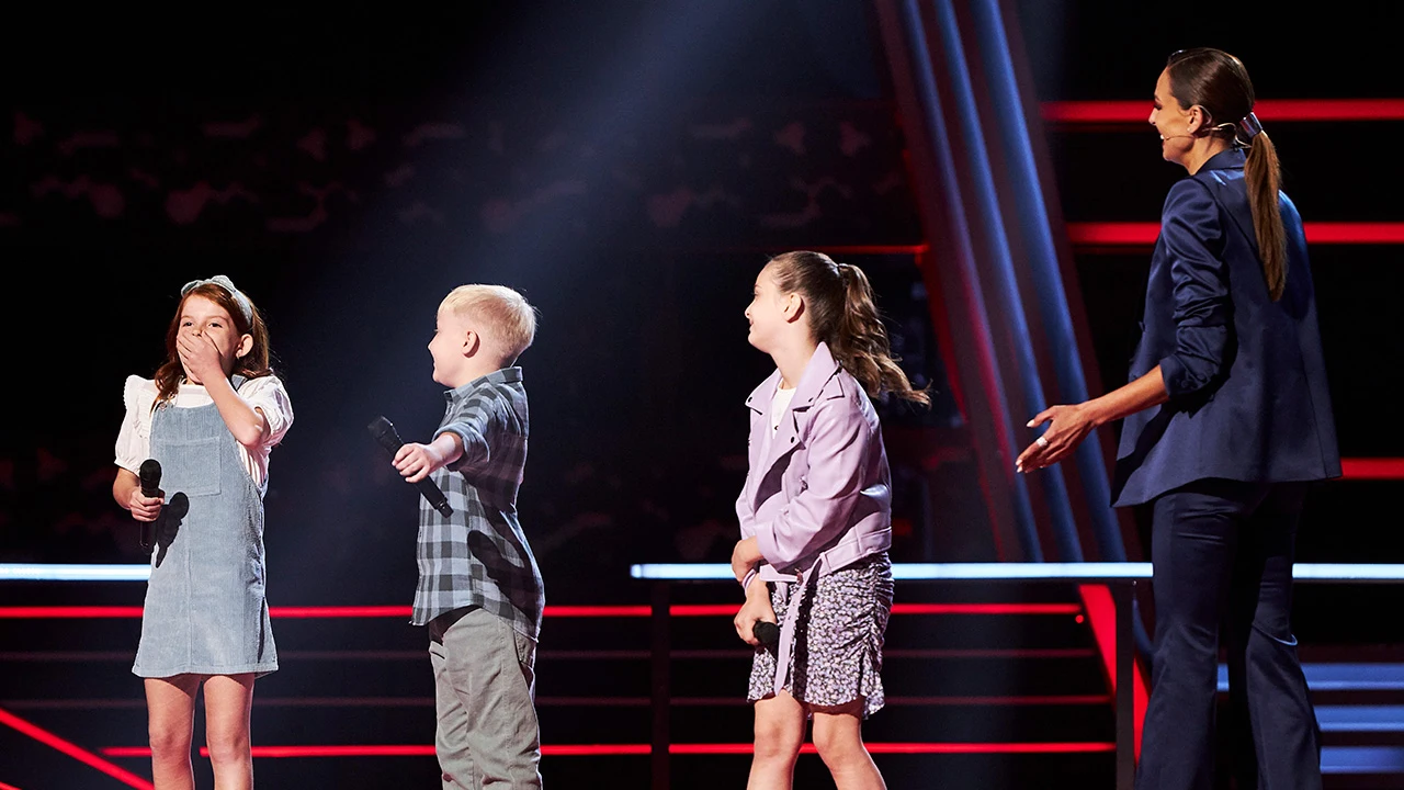 Emma rompe a llorar al ser elegida por David Bisbal para los Asaltos de ‘La Voz Kids’