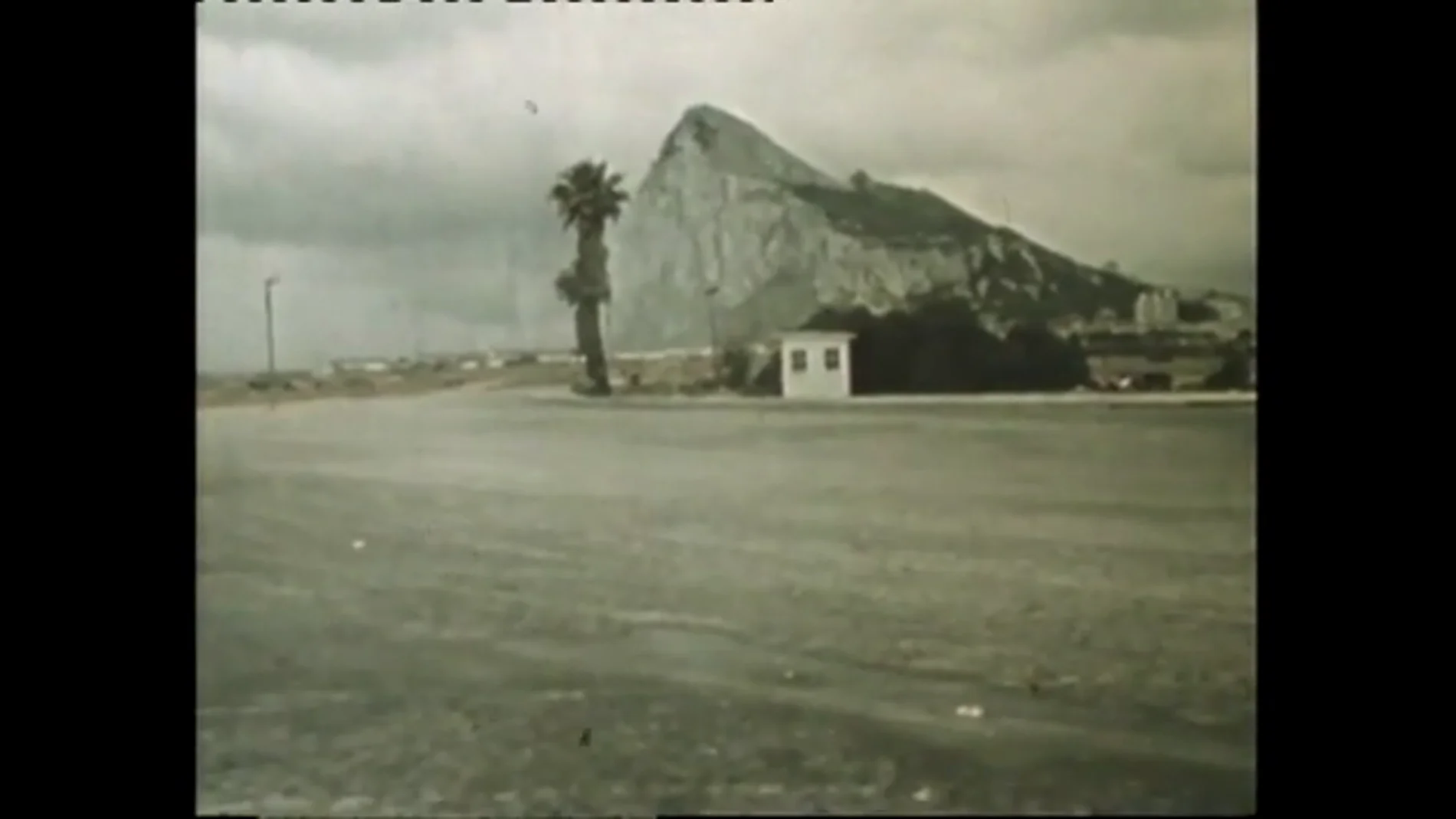Efemérides de hoy 8 de junio de 2023: Cierre de la Verja Gibraltar