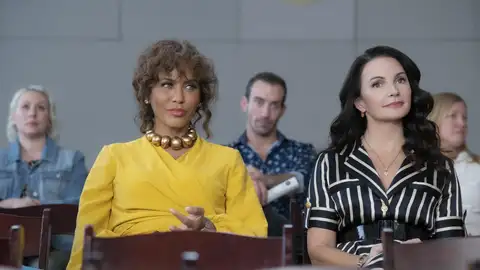 Lissa Todd (Nicole ari Parker) y Charlotte York (Kristin Davis), en la T2 de 'And Just Like That'. Lissa Todd (Nicole ari Parker) y Charlotte York (Kristin Davis), en la T2 de 'And Just Like That'.