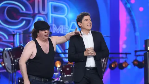 El inesperado zasca de Chenoa a Agustín Jiménez: “Para la edad que tiene está muy bien” El inesperado zasca de Chenoa a Agustín Jiménez: “Para la edad que tiene está muy bien”