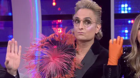 De Margareth Thatcher a Glenn Close, los peinados de Josie fascinan a Manel Fuentes De Margareth Thatcher a Glenn Close, los peinados de Josie fascinan a Manel Fuentes