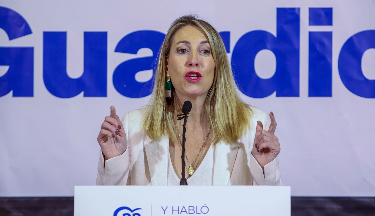 María Guardiola preside la reunión de la Junta Directiva Regional del PP de Extremadura.