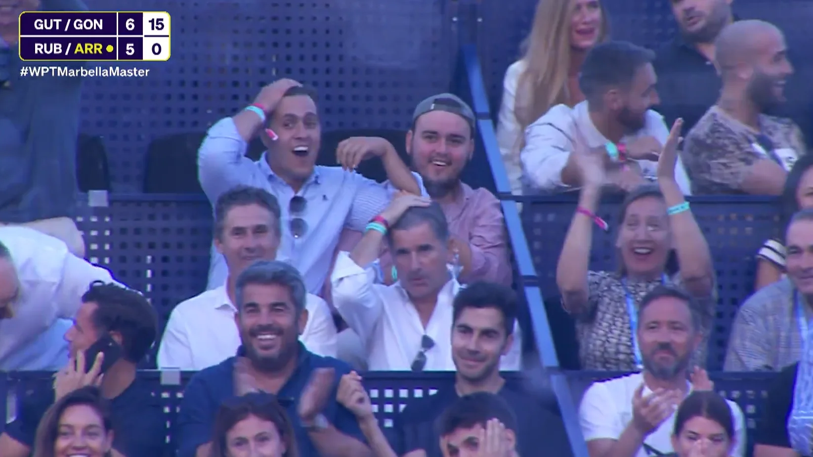 La reacción del público tras el "histórico" punto de Momo González La reacción del público tras el "histórico" punto de Momo González