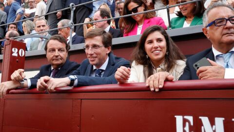 José Luis Martínez Almeida y su novia Teresa Urquijo y Moreno
