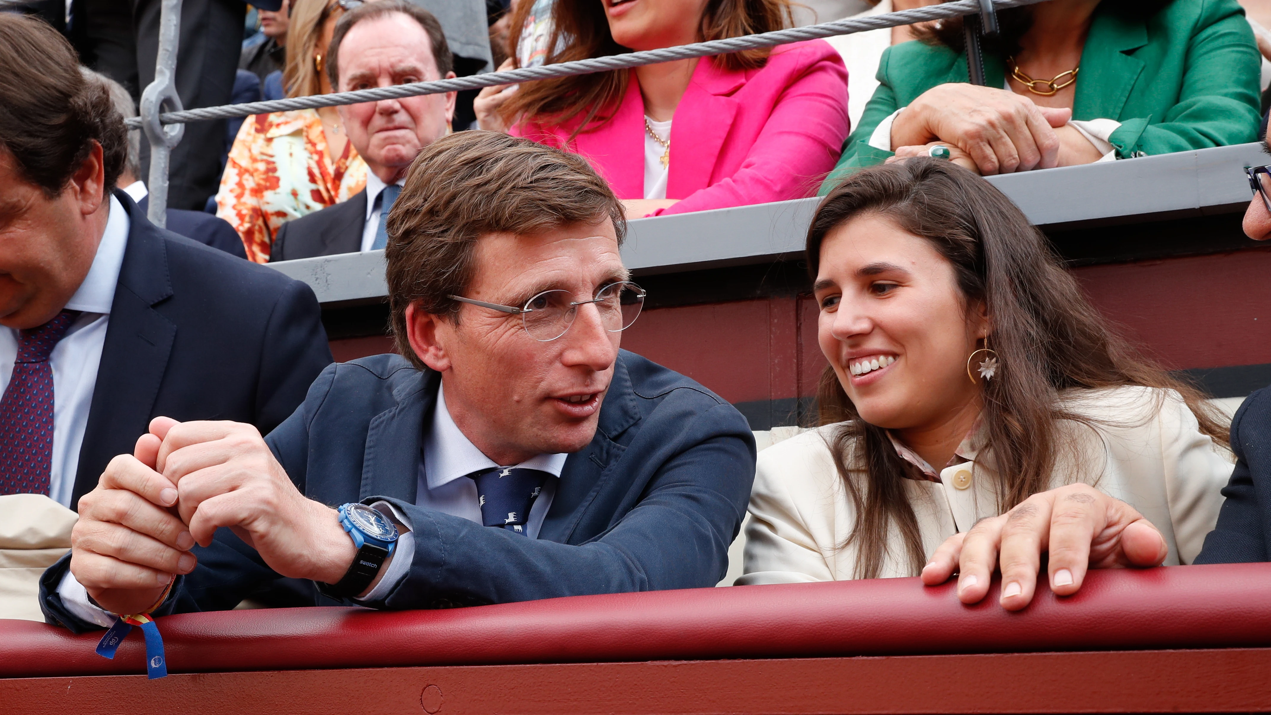 Jos&eacute; Luis Mart&iacute;nez Almeida junto a su novia Teresa Urquijo y Moreno