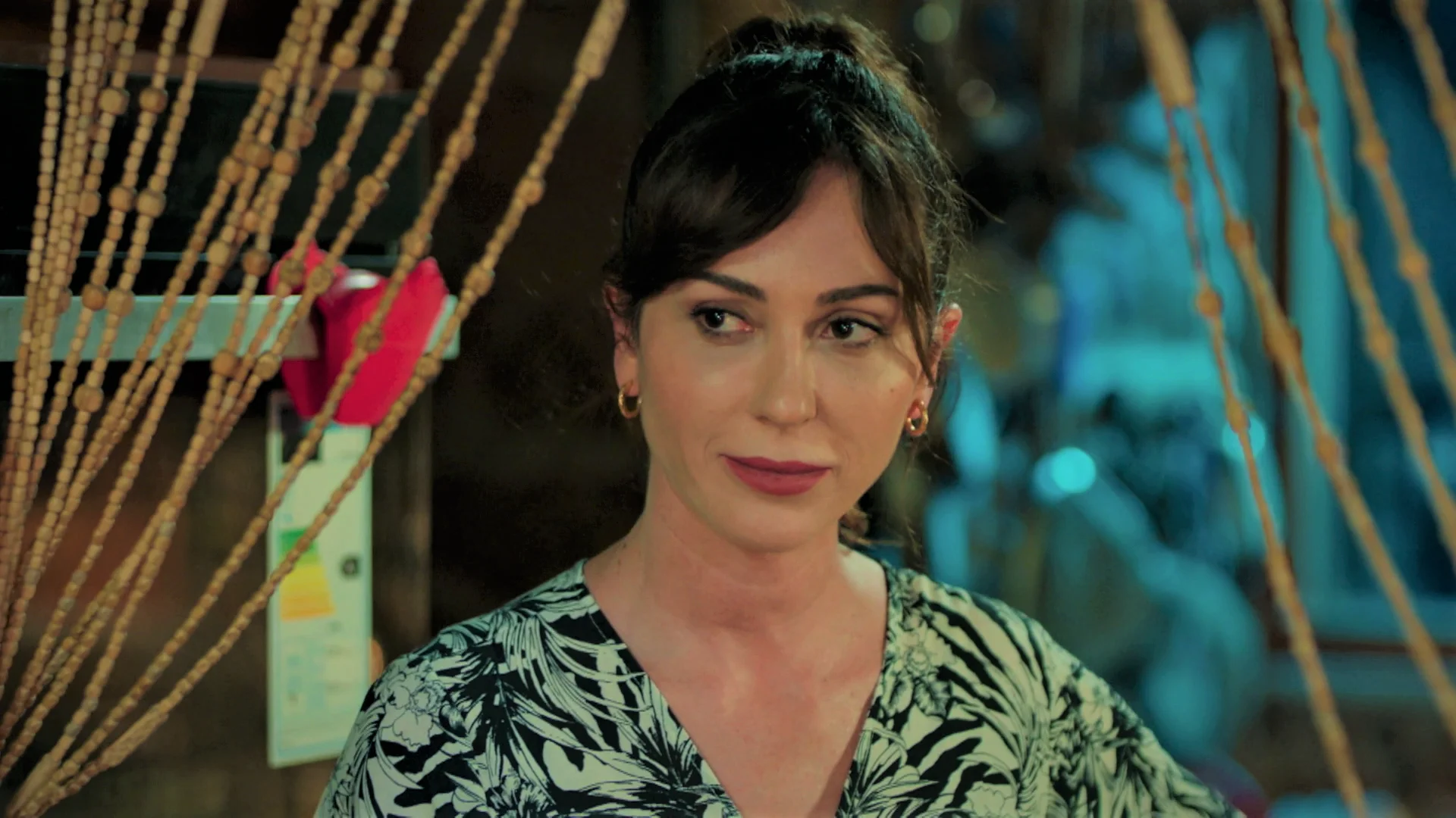 Gönül, dispuesta a todo para detener a Sengül: "Si tú estás loca, yo estoy más loca que tú" Gönül, dispuesta a todo para detener a Sengül: "Si tú estás loca, yo estoy más loca que tú"