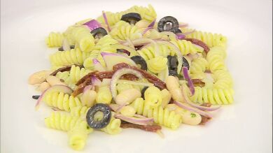 Ensalada de pasta y alubias blancas, de Arguiñano: 