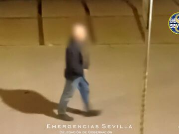 Vídeo del hombre que se masturbó en Sevilla delante de dos chicas