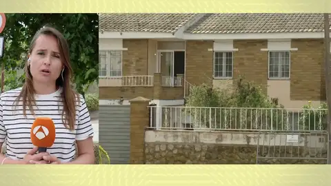 Muertos al limpiar la piscina. Muertos al limpiar la piscina.