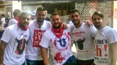 La víctima de La Manada solicita dos años y un día de prisión para las dos detectives que la espiaron tras la violación 