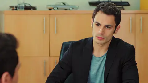 Alihan intenta que Dündar se replantee su próxima boda: “Zeynep no te corresponde” Alihan intenta que Dündar se replantee su próxima boda: “Zeynep no te corresponde”