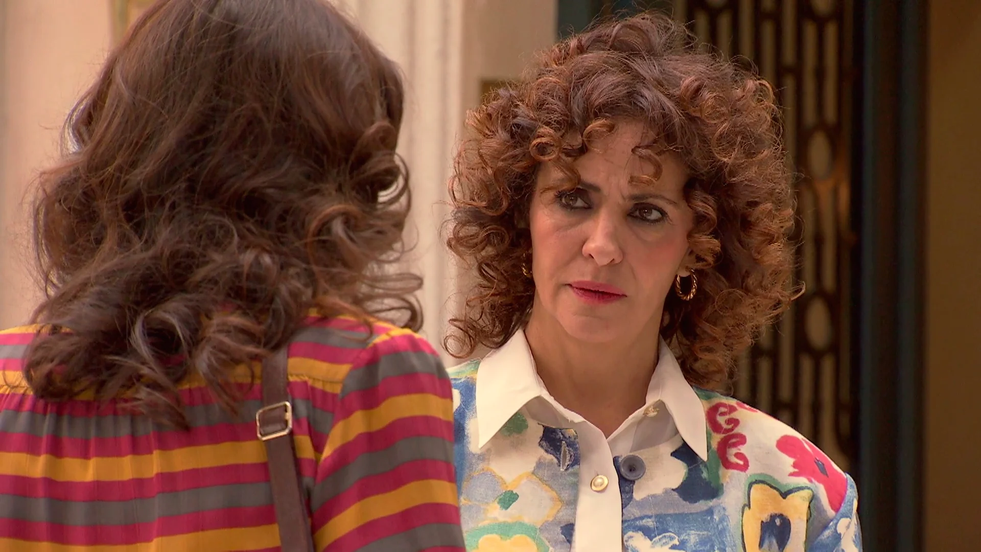 Paola advierte a Nieves sobre Vicente: “No es quien dice ser” Paola advierte a Nieves sobre Vicente: “No es quien dice ser”